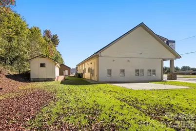 6810 US Highway 421 Highway, Wilkesboro, NC 28697 - Photo 4