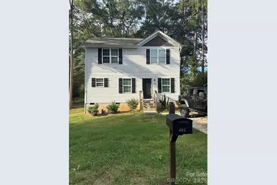 606 W Border Street, Dallas, NC 28034 - Photo 1