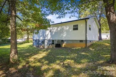 2476 Watts Street, Morganton, NC 28655 - Photo 20