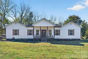 1347 Crossland Rd, Clover, SC 29710 - Photo 1