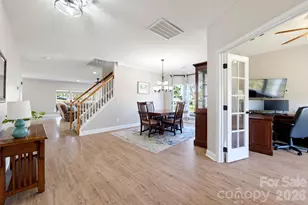 4425 Golden View Dr, Charlotte, NC 28278 - Photo 10