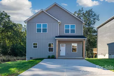 1429 10th Avenue SW, Hickory, NC 28602 - Photo 2