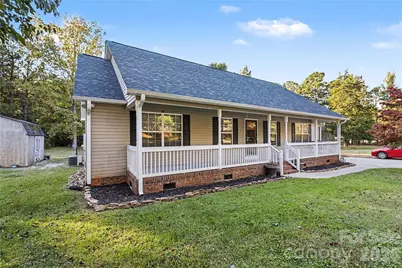 510 Roberts Avenue, York, SC 29745 - Photo 2