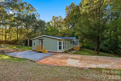 3363 Stony Brook Circle, Newton, NC 28658 - Photo 2