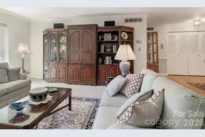 1323 Queens Road #317, Charlotte, NC 28207 - Photo 10