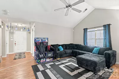 1427 Hidden Stream Court, Charlotte, NC 28213 - Photo 2