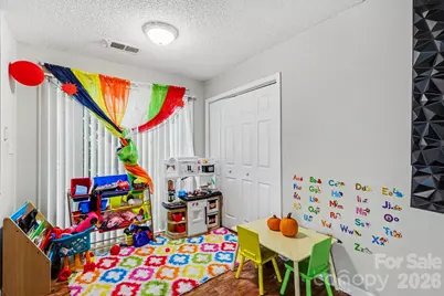 1427 Hidden Stream Court, Charlotte, NC 28213 - Photo 6