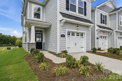 324 Laura Elizabeth Lane, Clover, SC 29710 - Photo 2
