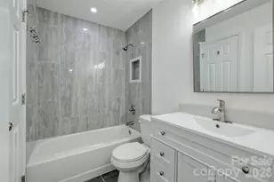 2913 Iron Gate Ln, Charlotte, NC 28212 - Photo 20
