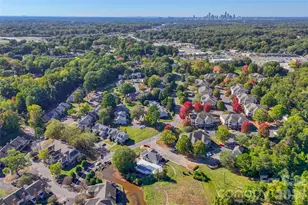 2913 Iron Gate Ln, Charlotte, NC 28212 - Photo 30