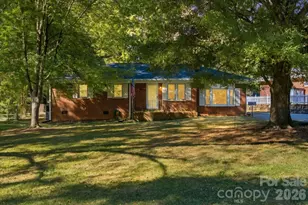 1115 Woodhaven Dr, Mount Holly, NC 28120 - Photo 1