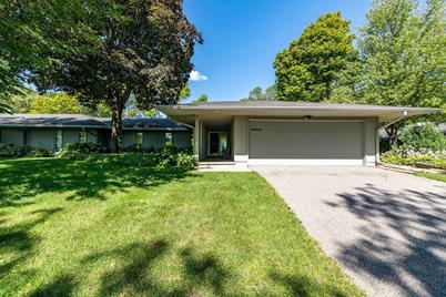 4810 Regents Walk, Shorewood, MN 55331 - Photo 1