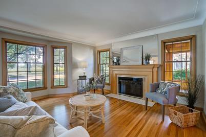 1405 Highland Parkway, Saint Paul, MN 55116 - Photo 1