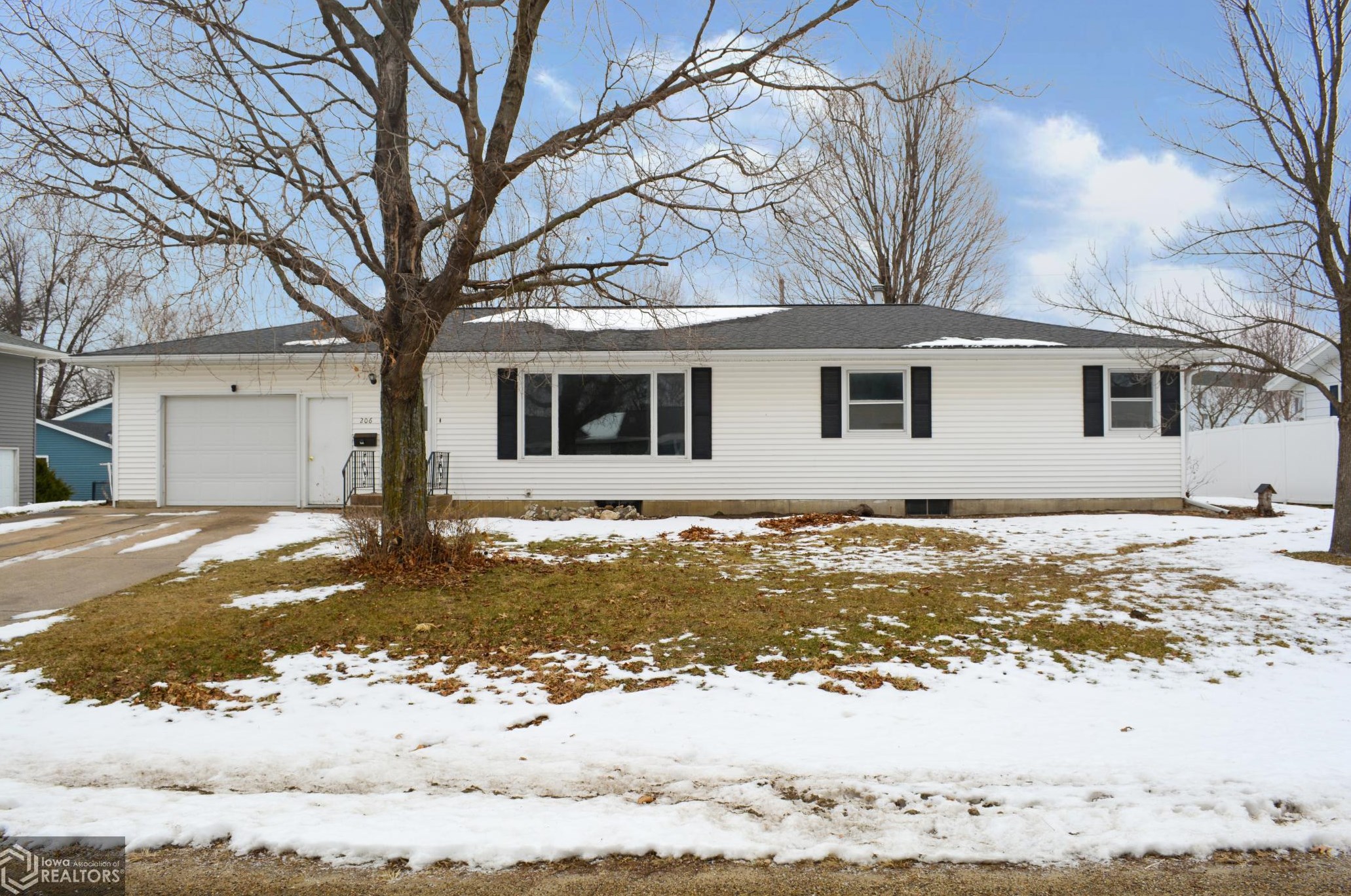 206 Roy El Ct, Wapello, IA 52653 MLS 6145129 Coldwell Banker