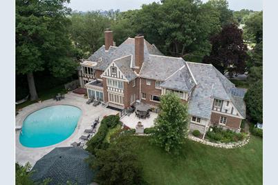 71 Otis Lane, Saint Paul, MN 55104 - Photo 1