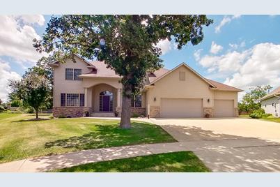 909 Bucknell Court SE, Stewartville, MN 55976 - Photo 1