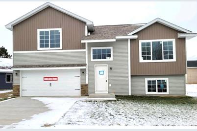 1062 Holton Ave, Brainerd, MN 56401 - Photo 1