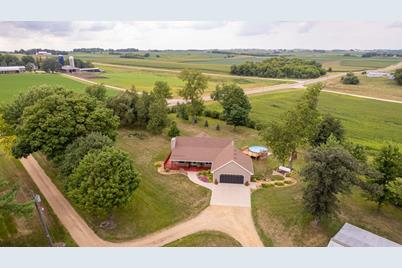 63638 County Road 7, Mazeppa, MN 55956 - Photo 1