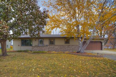 609 W Hall Avenue, Buffalo Lake, MN 55314 - Photo 1