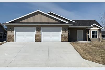 750 El Dorado Street SE, Owatonna, MN 55060 - Photo 1