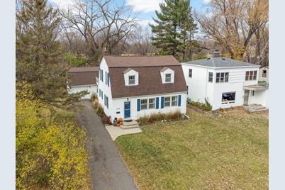 2305 York Avenue N, Golden Valley, MN 55422 - Photo 1