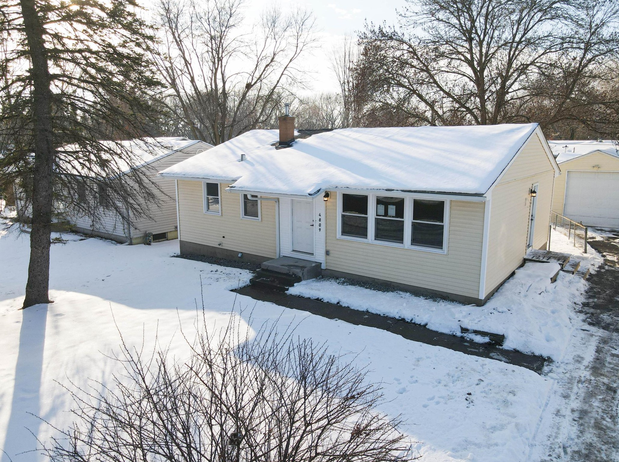 4809 Dillon St, White Bear Lake, MN 55110 - MLS 6315765 - Coldwell Banker