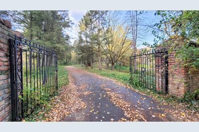 935 Lakewood Hills Road, Eagan, MN 55123 - Photo 1