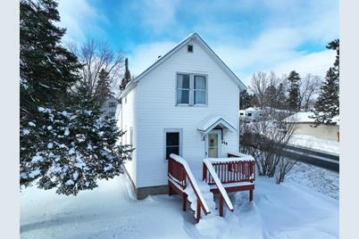 101 S Norman Avenue, Eveleth, MN 55734 - Photo 1