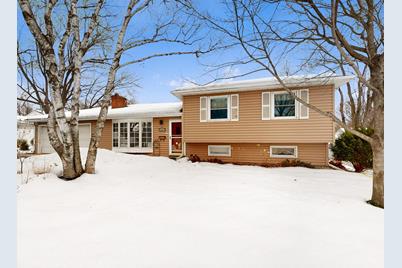 2230 Decatur Avenue N, Golden Valley, MN 55427 - Photo 1