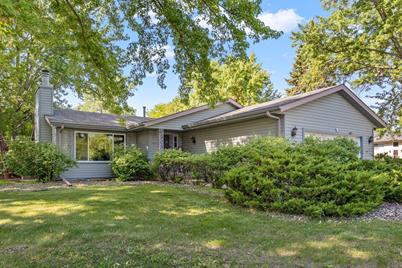 1928 Shakopee Avenue E, Shakopee, MN 55379 - Photo 1