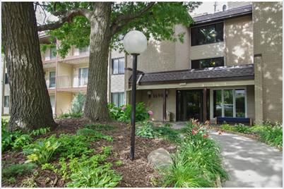 1690 Highway 36 W #220, Roseville, MN 55113 - Photo 1