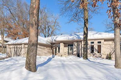 21 Forest Trail, Mahtomedi, MN 55115 - Photo 1