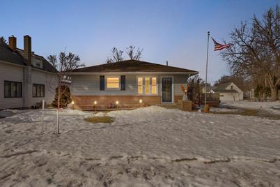 810 E Vine Street, Owatonna, MN 55060 - Photo 1