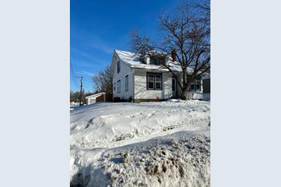 213 Oak Street, Le Sueur, MN 56058 - Photo 1