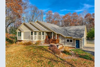 628 Galahad Road N, North Hudson, WI 54016 - Photo 1