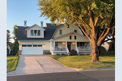 1109 9th Street SE, New Prague, MN 56071 - Photo 1