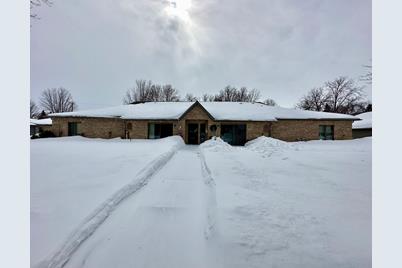 920 E Summit Avenue #203, Fergus Falls, MN 56537 - Photo 1
