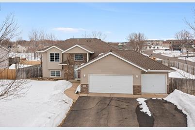 984 Lincoln Court S, Cambridge, MN 55008 - Photo 1