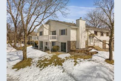 5359 Beachside Drive, Minnetonka, MN 55343 - Photo 1