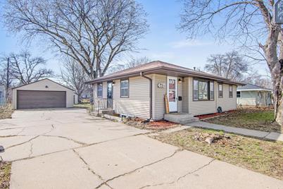 6719 Regent Avenue N, Brooklyn Center, MN 55429 - Photo 1