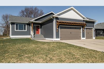 208 5th Avenue NW, Hayfield, MN 55940 - Photo 1