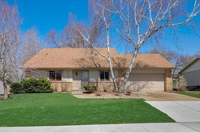 6765 133rd Street W, Apple Valley, MN 55124 - Photo 1