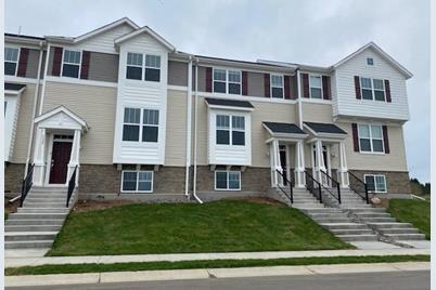 7534 38th Street N, Oakdale, MN 55128 - Photo 1