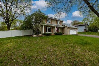 9461 Wentlock Road, Woodbury, MN 55125 - Photo 1