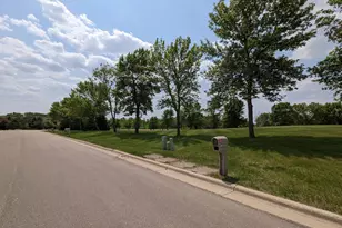 2817 & 2821 Campus Dr, Albert Lea, MN 56007 - Photo 1