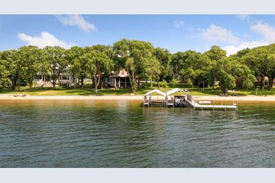 20730 Linwood Road, Deephaven, MN 55331 - Photo 1