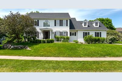 10336 Normandy Crest, Eden Prairie, MN 55437 - Photo 1