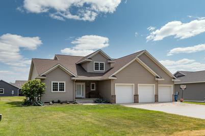 411 2nd Street SE, Hayfield, MN 55940 - Photo 1