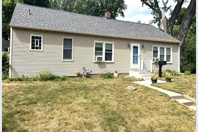 518 Burlington Street E, Stillwater, MN 55082 - Photo 1