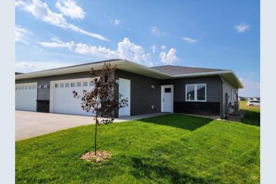 415 Tee Box Lane NE, Stewartville, MN 55976 - Photo 1